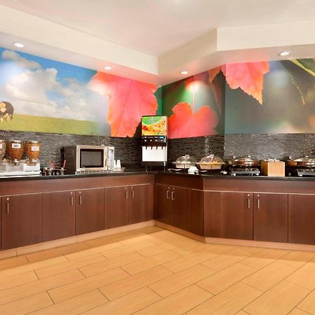 Fairfield Inn & Suites לונגוויו מראה חיצוני תמונה