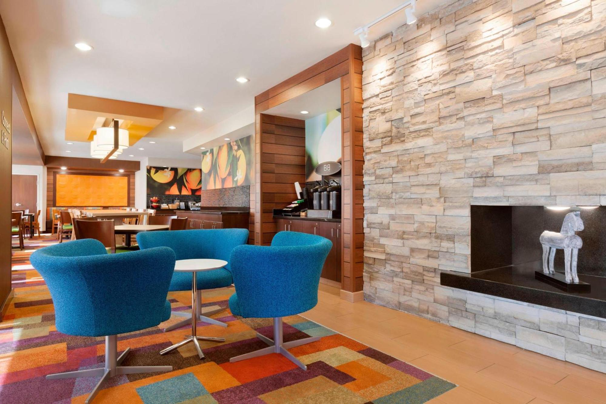 Fairfield Inn & Suites לונגוויו מראה חיצוני תמונה
